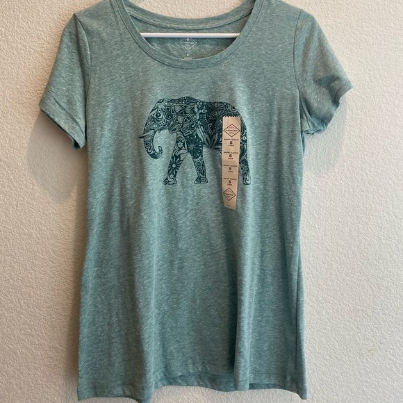 St. John’s Bay Green Elephant Womens T-Shirt - Picture 1 of 5